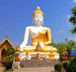 วัดพระธาตุดอยคำ